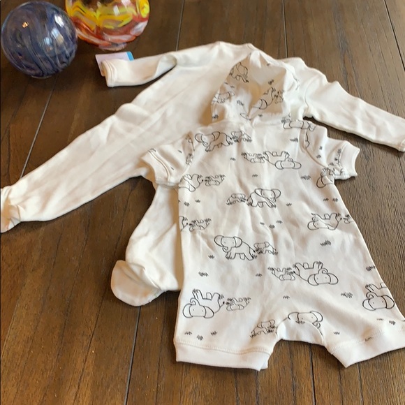 Bundle—NWT Old Navy Elephants & Little Me Giraffes